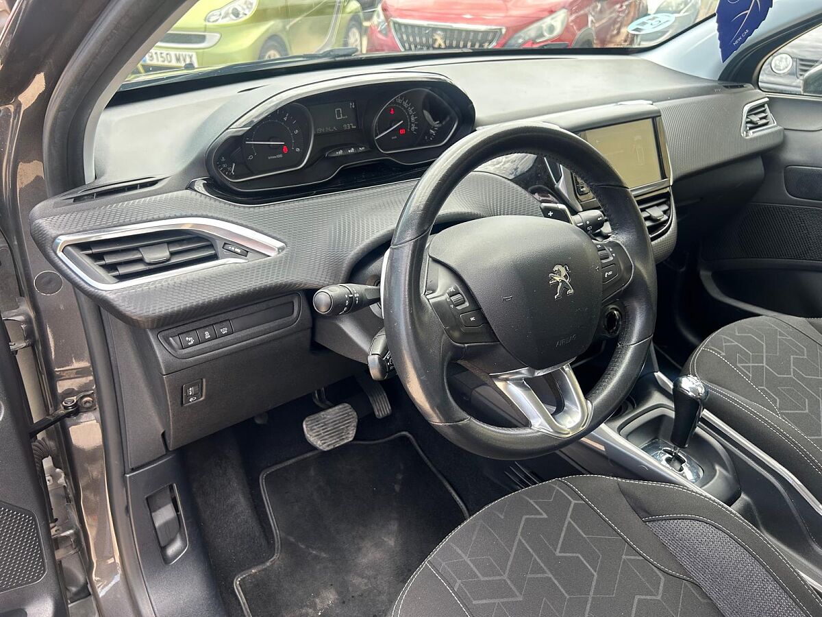 PEUGEOT 2008 ACTIVE 1.6 E-HDI AUTO SPANISH LHD IN SPAIN 74000 MILES SUPERB 2017